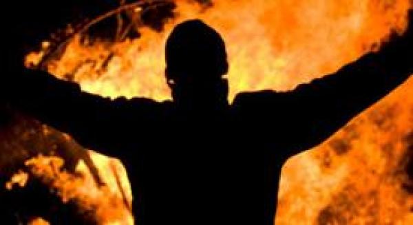 مصر: طالب يُفجر نفسه داخل الحرم الجامعي لأجل فتاة