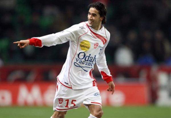 بوصوفة و حجي يزوران الشباك من جديد