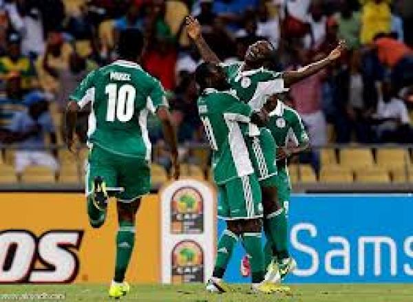 نيجيريا إلى نهائي العرس القاري بعد اكتساحها للمنتخب المالي