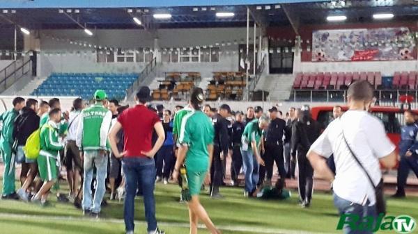 قضية الاعتداء على وفد الرجاء بالجزائر: هذا ما قالته وزارة الخارجية المغربية