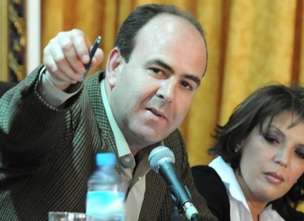 بنشماس يصف ممارسة حكومة بنكيران بالشذوذ السياسي