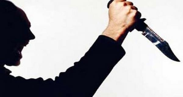 أمريكي مفصول من عمله يقطع رأس زميلته