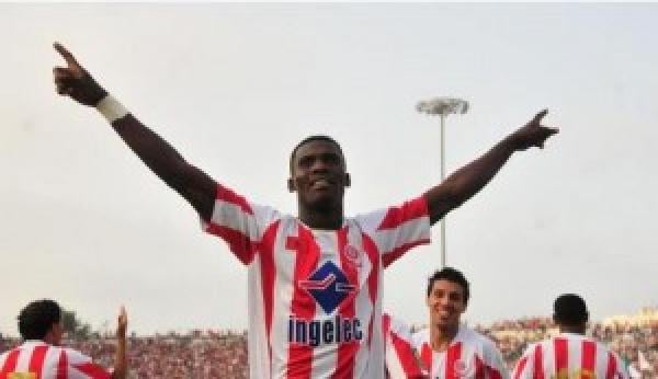 الوداد البيضاوي حلّ بالجزائر بدون مهاجمه أونداما