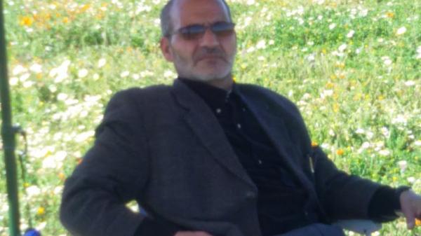 أكل الثوم بفم...