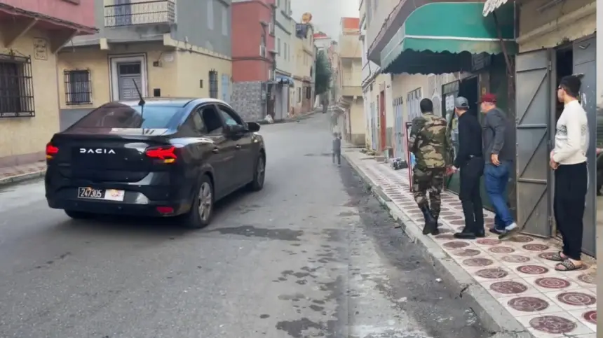 نشرة إنذارية حمراء بالقصر الكبير.. السلطات تُجلي السكان وتدعوهم لمغادرة المنازل فورا