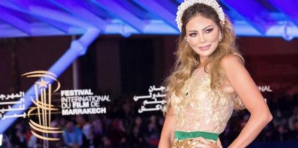 فنانة مغربية تخلق الحدث  في مهرجان مراكش للفيلم بسبب "فستانها" (صور)