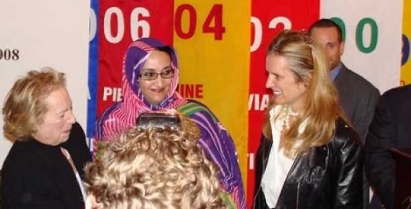 استمالة بوليزاريو الداخل لمؤسسة كينيدي والتقاء رئيستها بالانفصالية أمينتو حيدار