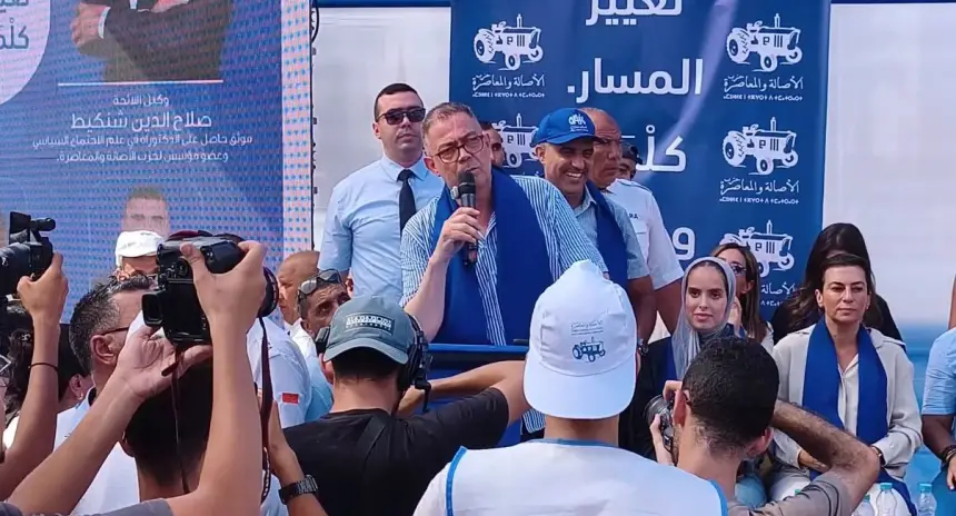 من الدار البيضاء.. لقجع: إلى بغيتو ننفذو البرنامج ديالنا، خاصكم تصوتو على الأصالة والمعاصرة