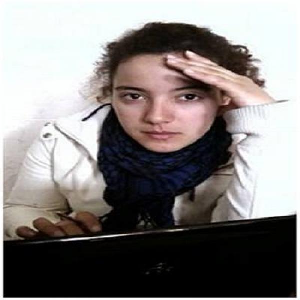 مصدر أمني لـ "أخبارنا": الطالبة المكلاوي لم تُختطف والمعنية شاركت في عملية اعتداء ولها سوابق