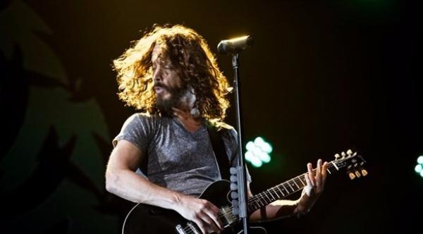 إعلان وفاة المغني الأمريكي كريس كورنيل منتحراً