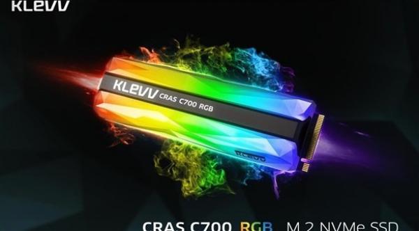 قرص حالة ساكنة جديد مزود بإضاءة RGB