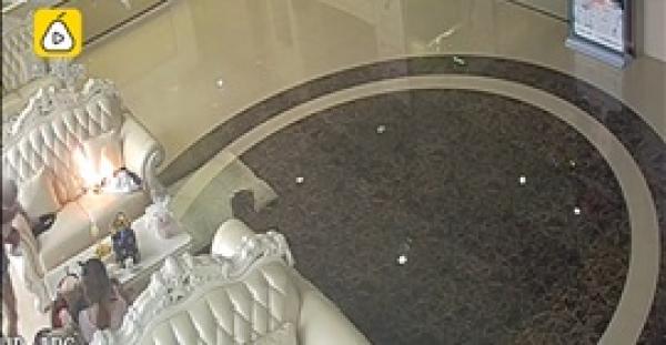 انفجار هاتف ذكي بجانب أم ورضيعها بالصين