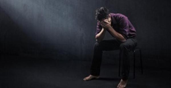 أخطرها الصلع وقصر القامة.. مخاوف يكتمها الرجال!