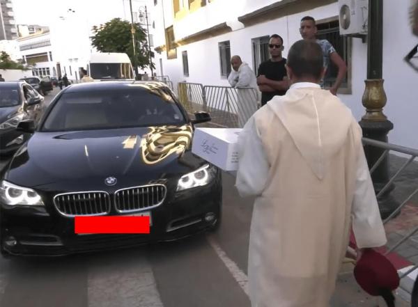 البرلمان يصدر بلاغا بخصوص "الحلوى الملكية" بعد أن تخطت أصداؤها الحدود