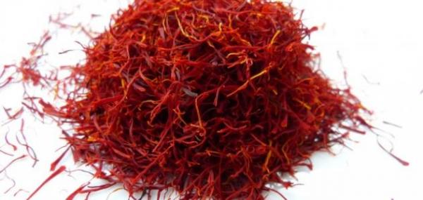 صادم بالفيديو:الزعفران الذي يباع للمغاربة يُسبب السرطان وقناة فرنسية تفضح المستور