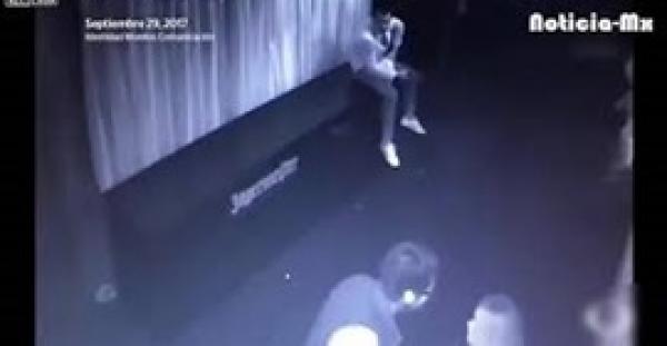 بالفيديو..  حاول إنقاذ فتاة من تاجر مخدرات فلقي مصرعه