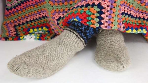 ما سبب البرودة الدائمة لأقدام بعض الناس؟