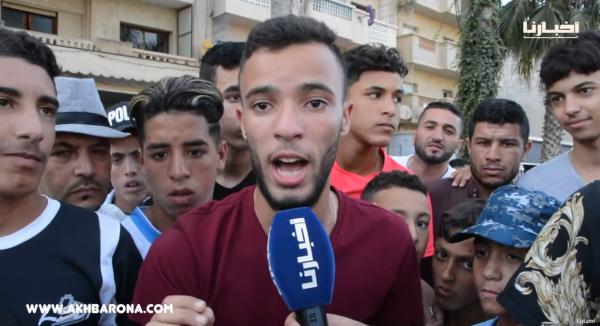 مشجع ينفجر في وجه "حكيم زياش" : نكدتينا الله ياخذ فيك الحق وإلا كانت راجل متبقاش تجي للمغرب