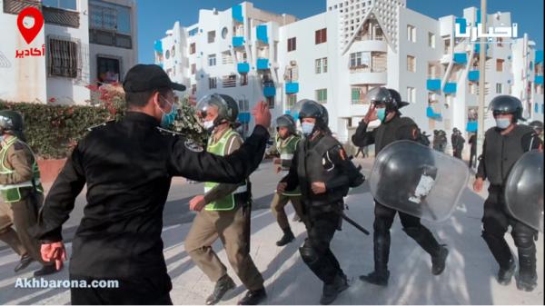 مطاردات وكر وفر بين محتجين والقوات العمومية بأكادير