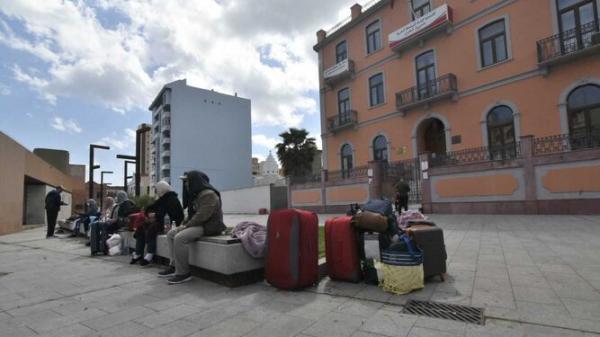 إلقاء 46 مهاجر مغربي إلى الشارع بالجزيرة الخضراء في عز فترة الطوارئ بإسبانيا