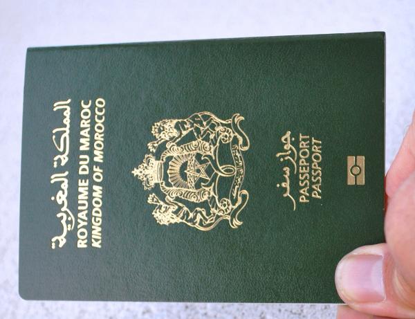 سيارة فارهة مطلوبة لدى الأنتربول تورط مرشح برلماني بارز