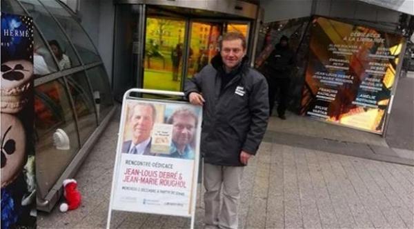 مشرد يتحول إلى كاتب مشهور في فرنسا