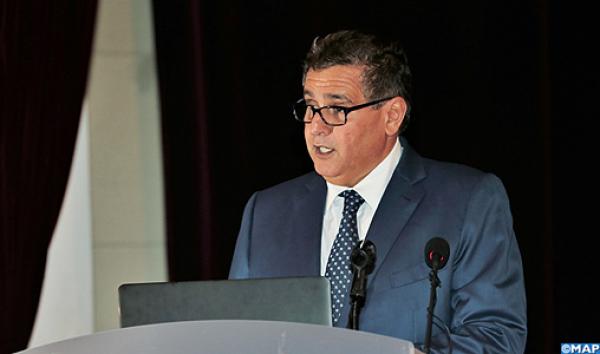 أخنوش يدعو الشباب المغربي إلى الانخراط في السياسة