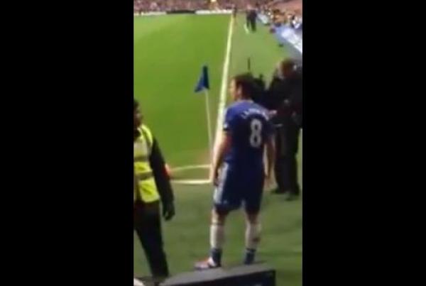 شـاهد رد فعل لامبارد على معايرة الجماهير له بمضاجعة جون تيري لزوجته!