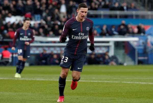 إشبيلية على وشك التعاقد مع مهاجم عالمي