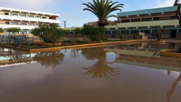 خريبكة: مؤسسة تعليمية تتحول إلى مسبح