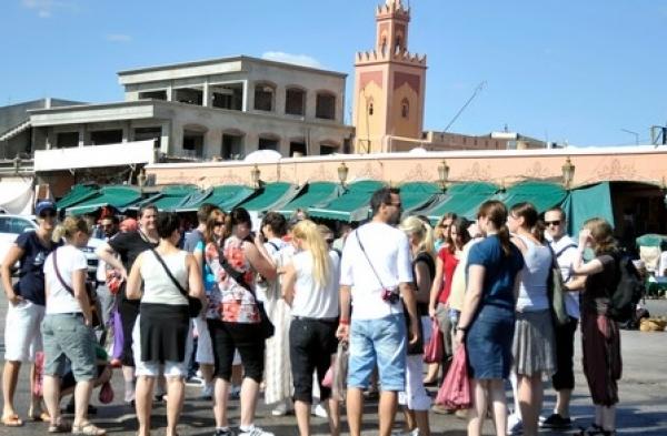 رغم جمود العلاقة بين البلدين ، فرنسا تلغي تحذيرها لمواطنيها من زيارة المغرب