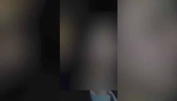 فيديو صادم يهز الفايسبوك بالمغرب..فتاة تبكي بحرقة أمام عشيقها!