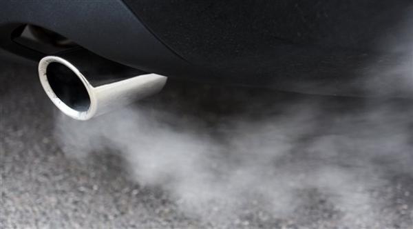 دراسة:  المرأة أكثر تأثراً باستنشاق عادم الديزل مقارنة بالرجل