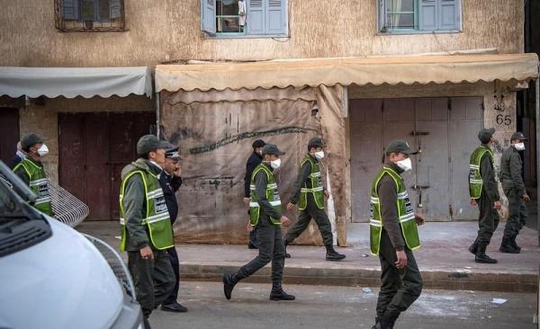 هالبسالات فين تاتوصَّل... الأمن يشن حملة توقيفات واسعة في صفوف مراهقين رشقوا القوات العمومية بالحجارة وتهم ثقيلة تنتظرهم!