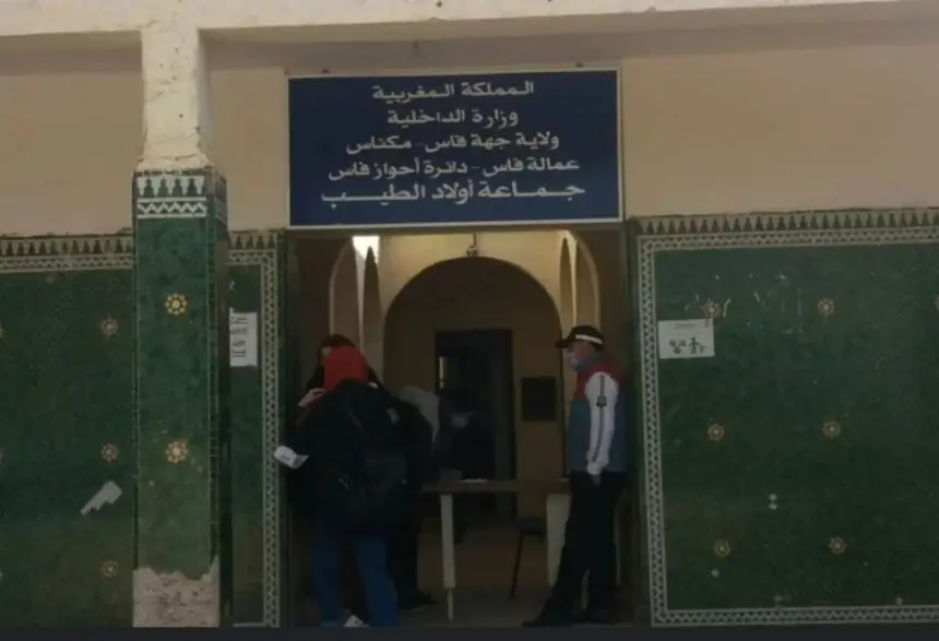 بحضور الباشا.. مستشار يفجر قنبلة من العيار الثقيل بدورة مجلس جماعي في إقليم فاس