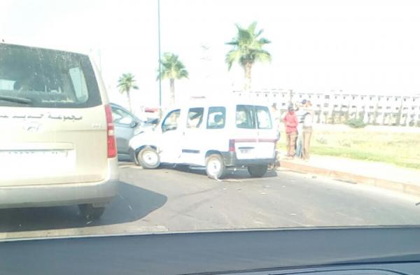 عاجل...حادثة سير خطيرة بين سيارة شرطة وسيارة خفيفة ونقل الضحايا للمستعجلات