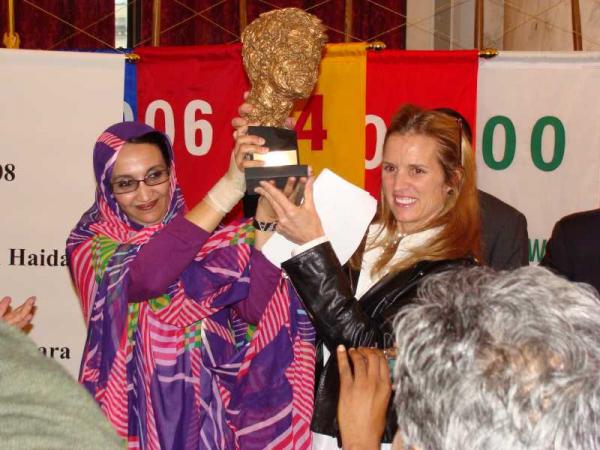 مركز كينيدي يسهل مأمورية الانفصالية "أميناتو حيدر" للترويج لأطروحة "البوليزاريو" بنيويورك