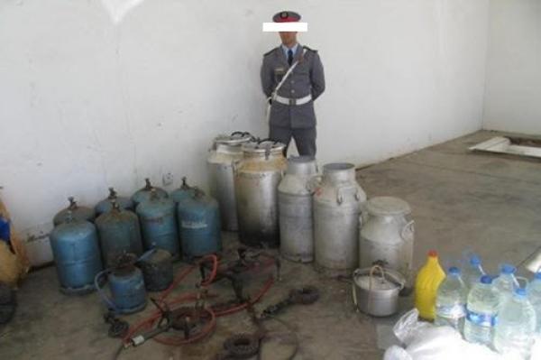 عاجل: مداهمة مصنع لماحيا وحجز كميات مهمة من الممنوعات بأولاد حسون