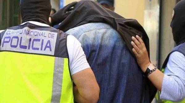 لا يصدق.. داعشي معتقل بإسبانيا حاول تجنب قرار ترحيله إلى المغرب بادعاء أنه "مثلي"