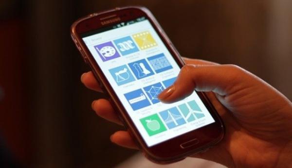 دولة عربية تحول هواتف مواطنيها إلى أجهزة تجسس