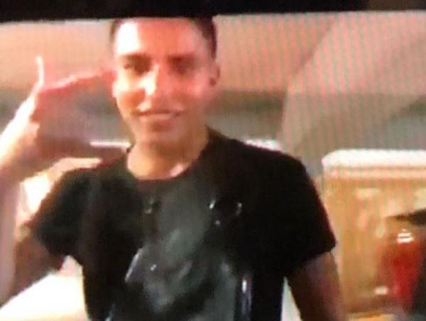 شاب يتحرش بفتاة أمام والدتها في مرآب بطنجة وخطير ما فعله بعد رفضها التحدث معه (صور)