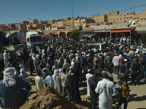 تطورات جديدة في قضية صفع دركي لأستاذ ومحاصرة المواطنين لسيارته "فيديو"