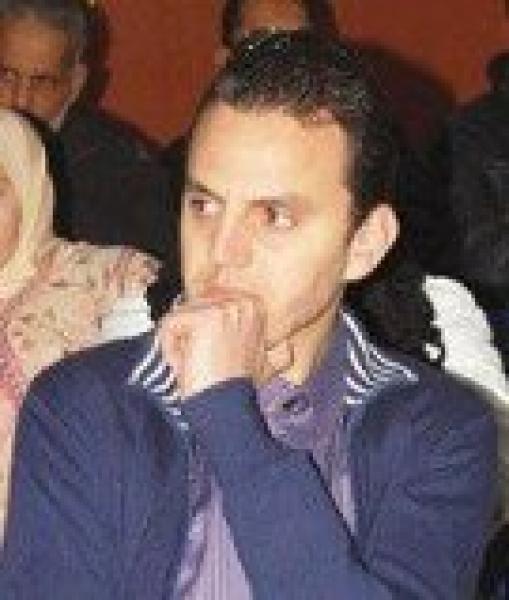 البرلماني الأمي