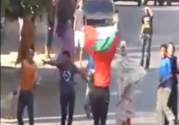 عناصر انفصالية تستعمر الشارع العام وتستفز قوات الامن