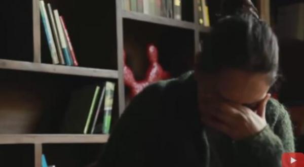 شاهد أول خروج اعلامي للفتاة التي تتهم مدير قناة دوزيم باغتصابها