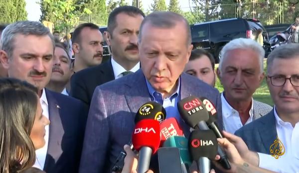 أردوغان ينعى مرسي وينتقد السيسي