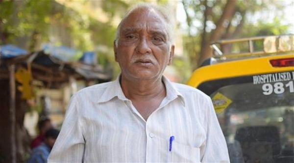 هندي يترك الهندسة ليعمل سائق أجرة وينقذ حياة الناس