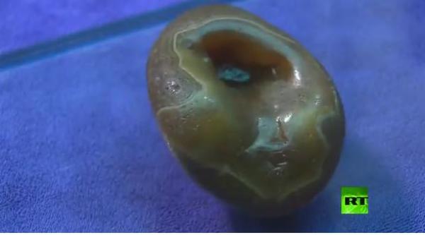 حجر في الصين يرقص لأكثر من 9 دقائق