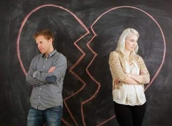 علماء يعثرون على جينات تؤثر على بقاء الإنسان دون زواج!