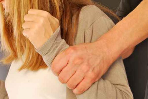 سطات : حلاق تسلل إلى مستشفى ليغتصب مريضة و سرقة ما بحوزتها من مال